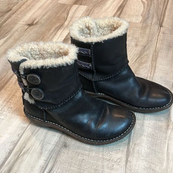 UGG leather boots size 6 - Picture 3 of 7